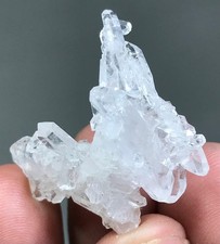 Cristallo di quarzo naturale