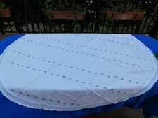 tovaglia bianca con fiorellini cucita a mano vintage 150x140 ovale.