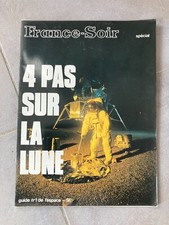 France-Soir spécial 4 pas sur