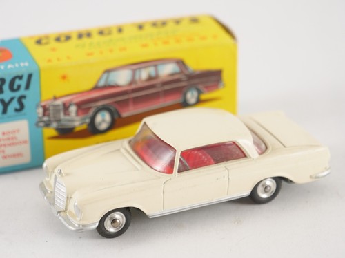 Corgi 230 mercedes benz - n°, mercedes-benz
