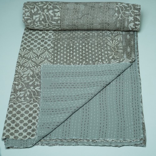 Trapunta cotone grigio fatta - , a