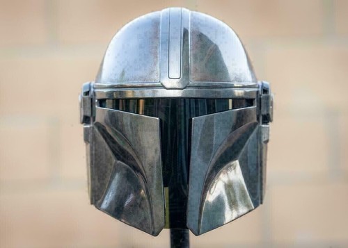 Regalo casco elettronico