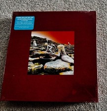 Led Zeppelin – Houses of the