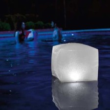 Luce Led galleggiante Intex 28694 Cubo luminoso giardino piscina 4 colori mshop