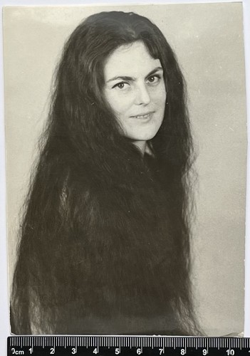 Bella carina giovane donna