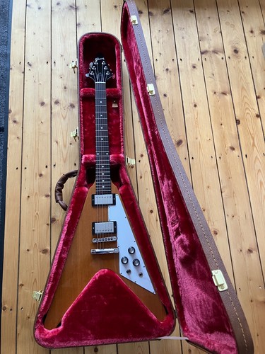 Gibson flying 2021 - flying,