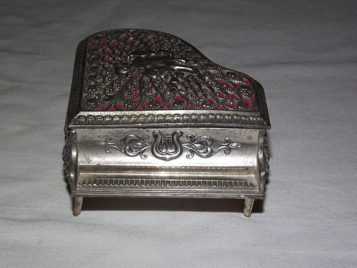 Scatola musicale anello - scatola,