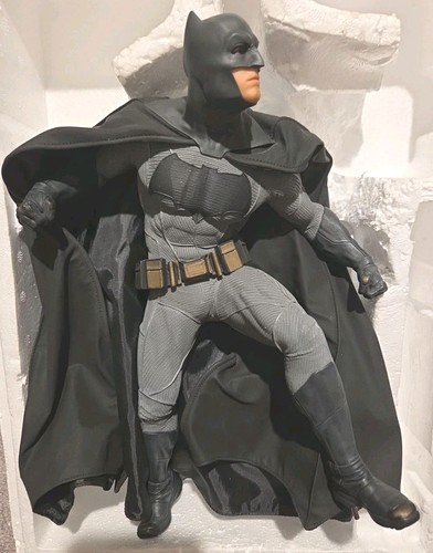 Collectibles batman v - collectibles,