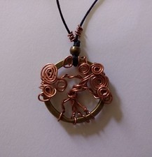 ciondolo albero della vita artigianale gioiello in rame con cordoncino nero 