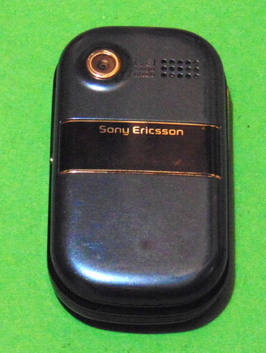 Sony ericsson z320i - z320i,