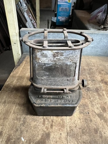 Antico riscaldatore rivestito