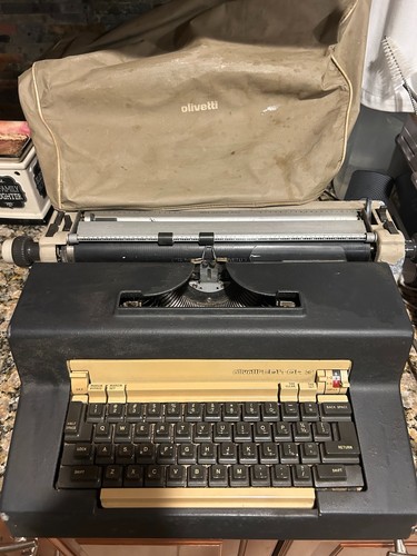 Vintage olivetti underwood - vintage,