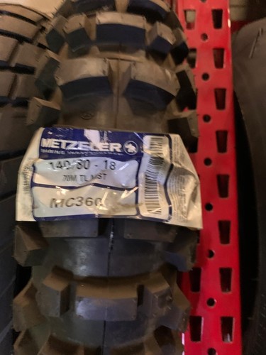 Pneumatico 140 r18 70m - 140/80,