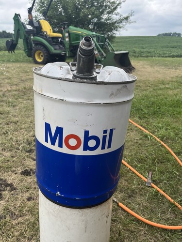 Vintage 1971 gallon oil can - vintage, 5
