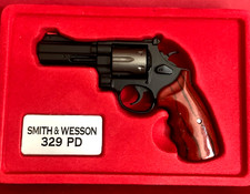 SMITH & WESSON 329 PD PISTOL