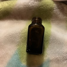 piccola bottiglia in vetro