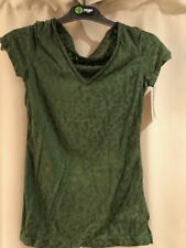 T-shirt verde stile mimetico