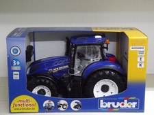 BRUDER 3120 TRATTORE NEW HOLLAND T7.315