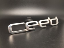 KIA CEED LOGO SIGLA EMBLEMA FREGIO STEMMA SCRITTA TARGHETTA BADGE TARGA PLACCA