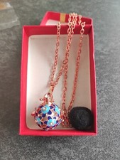 Collana chiama angeli