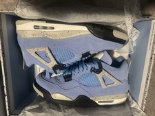 Air Jordan 4 UNC