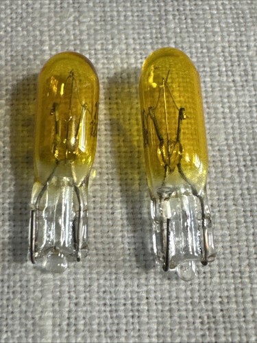 2pz lampada gialla - lampada,