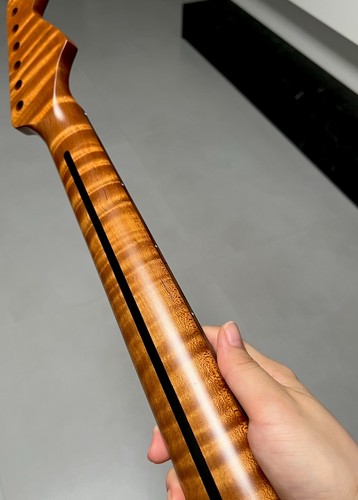Reverse headstock 22fret