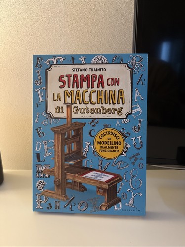 Modellino stampa con la - modellino, "stampa