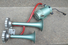 FIAMM MERCURY COPPIA DI TROMBE CON COMPRESSORE PER AUTO D'EPOCA ANNI '60