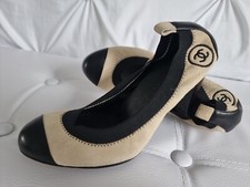 Decolte Chanel in pelle di