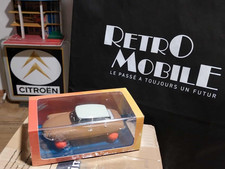 Citroën DS "ballons"  Salon