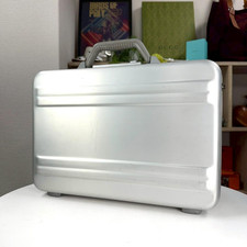 ZERO HALLIBURTON Cassa Attacco