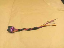 AUDI,VW.,SEAT,SKODA. SPINOTTO PORTA RELE' 373, CON TRATTO DI FILO X INNESTO.