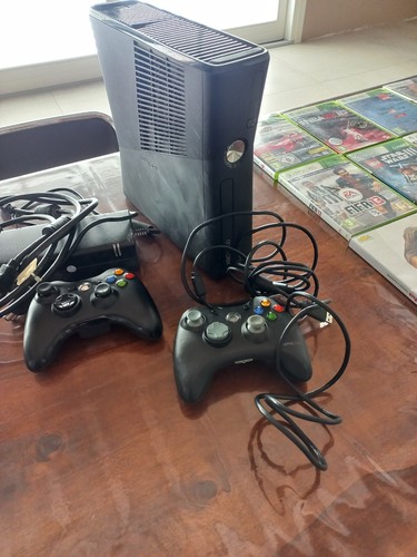 Xbox 360 nera 2 - , joystick