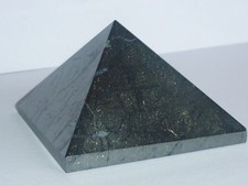 crystal therapy PYRAMID