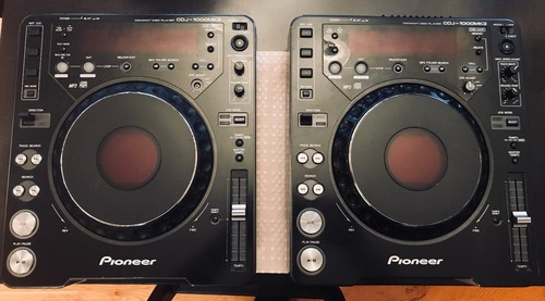 Pair used cdj1000mk3 s - pair, cdj1000mk3's