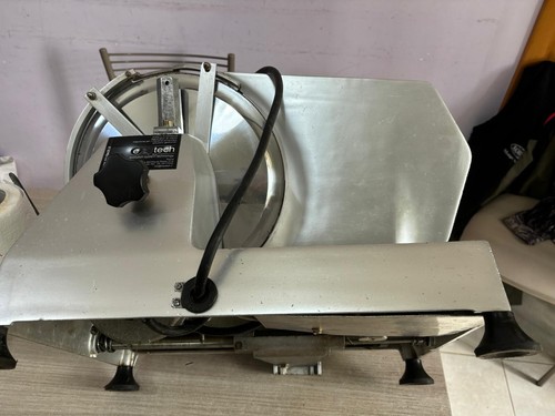 Affettarice professionale - affettarice,