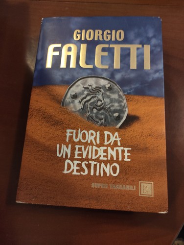 Libro fuori evidente - libro-fuori, un
