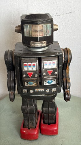 Robot latta space - robot, explorer