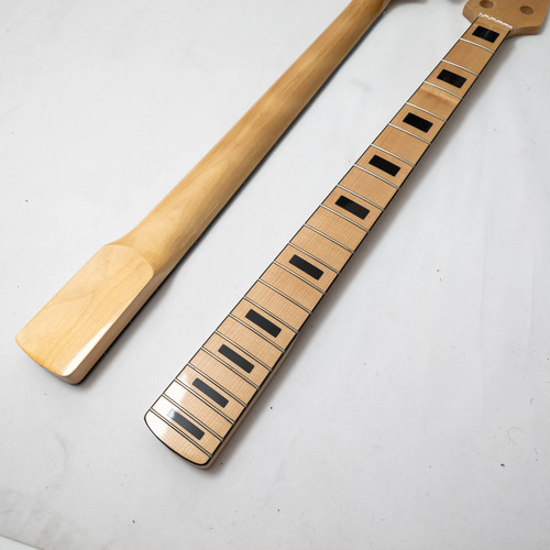 Collo basso corde - collo,