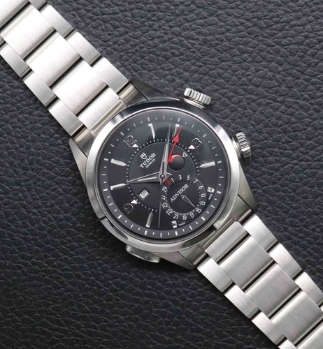Tudor heritage advisor - heritage, 79620tn