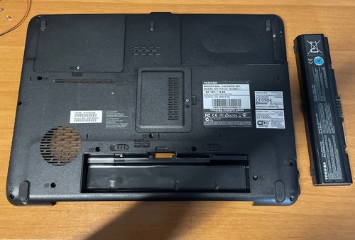 Toshiba a300 scocca inferiore - toshiba,