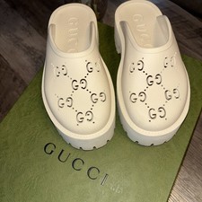 100% AUTENTICO Gucci gomma traforata GG zoccoli slip on plateau sandalo G 36