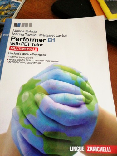 Performer - , b1