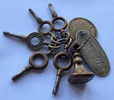 Portachiavi vittoriano, timbro