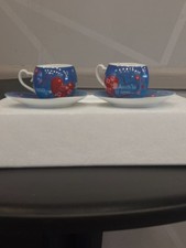 Coppia Tazzine Con Piattino A Cuore Baci Perugina in ceramica.