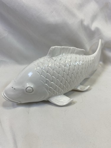 Statuina pesce giapponese