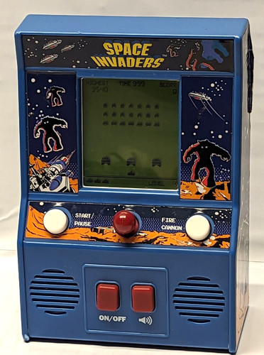 Space invaders lcd - gioco, basic