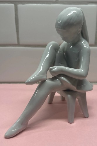 Statuina ballerina porcellana