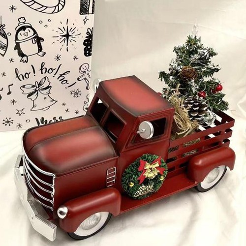Camion rosso con - albero, di